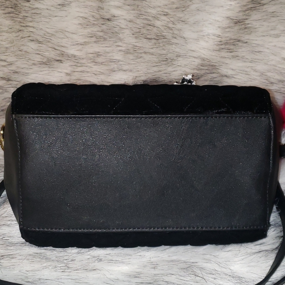 SOLD☆LUV BETSEY JOHNSON velvet satchel - Picture 6 of 8
